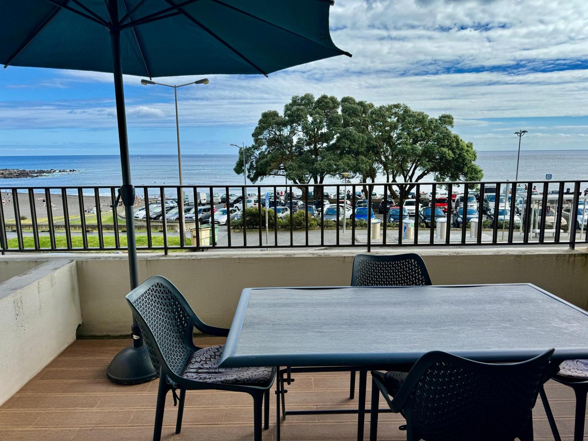 Beach Front House Ponta Delgada Eksteriør billede