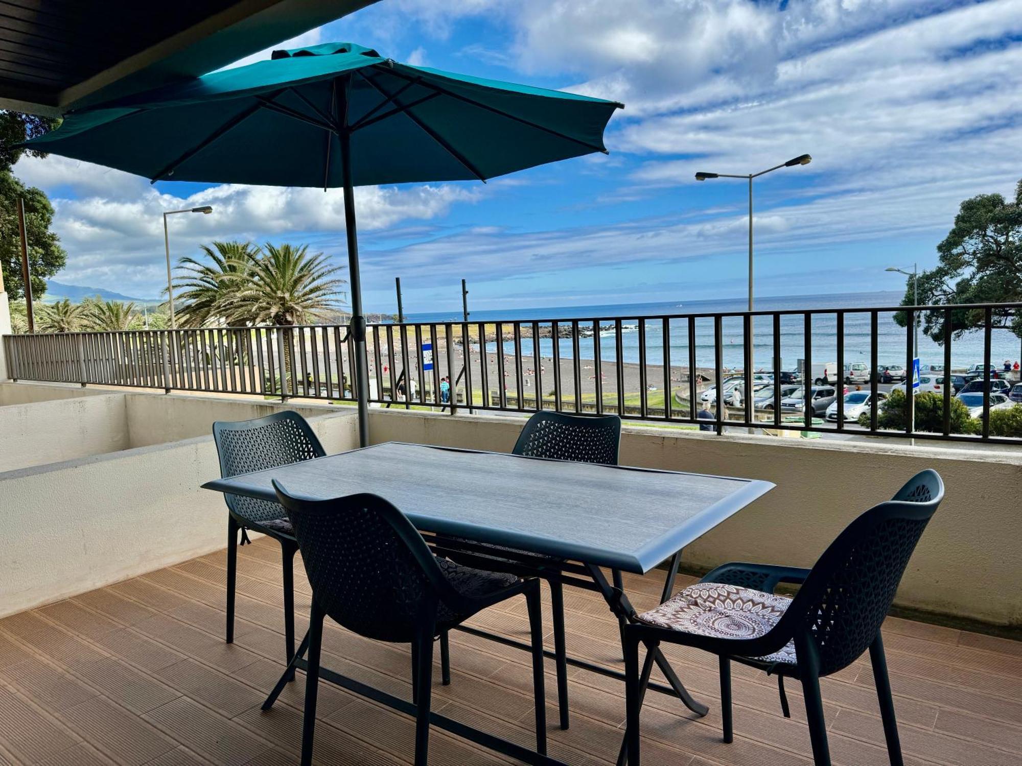 Beach Front House Ponta Delgada Eksteriør billede
